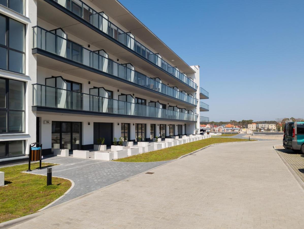 Wellness & Spa Resort Dziwnow Riverfront Apartments With Parking By Noclegi Renters Exterior photo