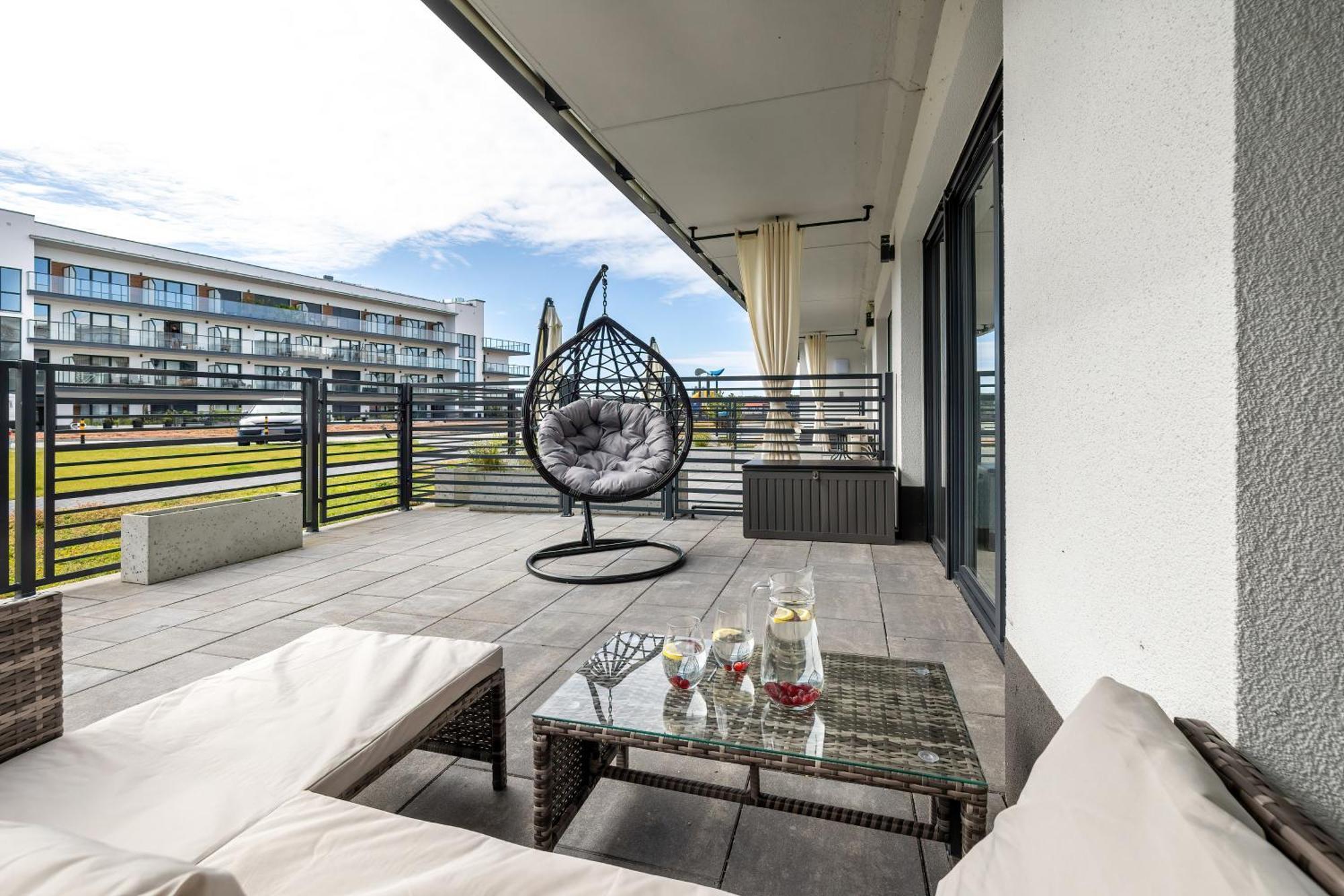 Wellness & Spa Resort Dziwnow Riverfront Apartments With Parking By Noclegi Renters Exterior photo